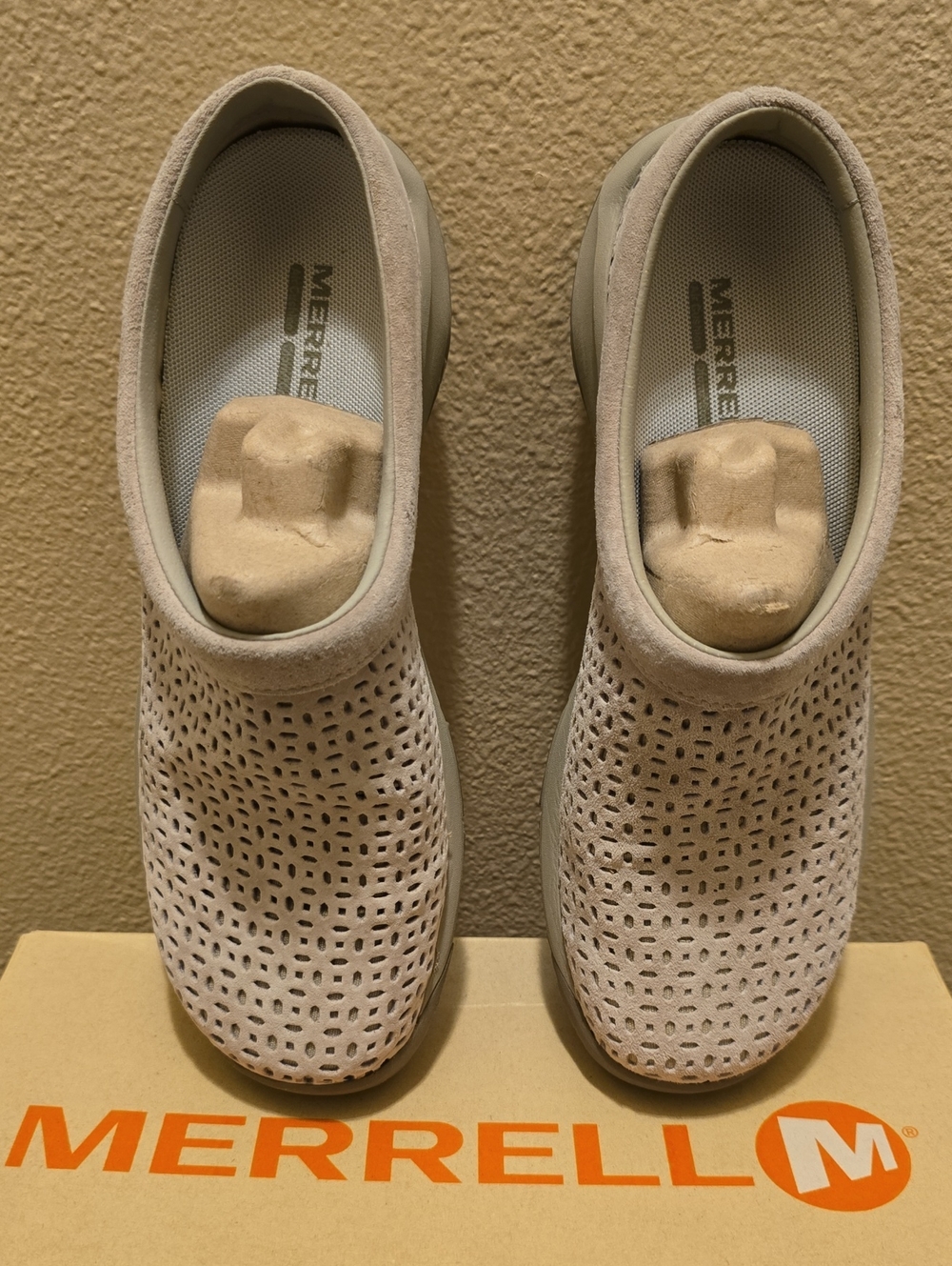 Women's Merrell Encore Vellum / Size 9 / Silver Argent